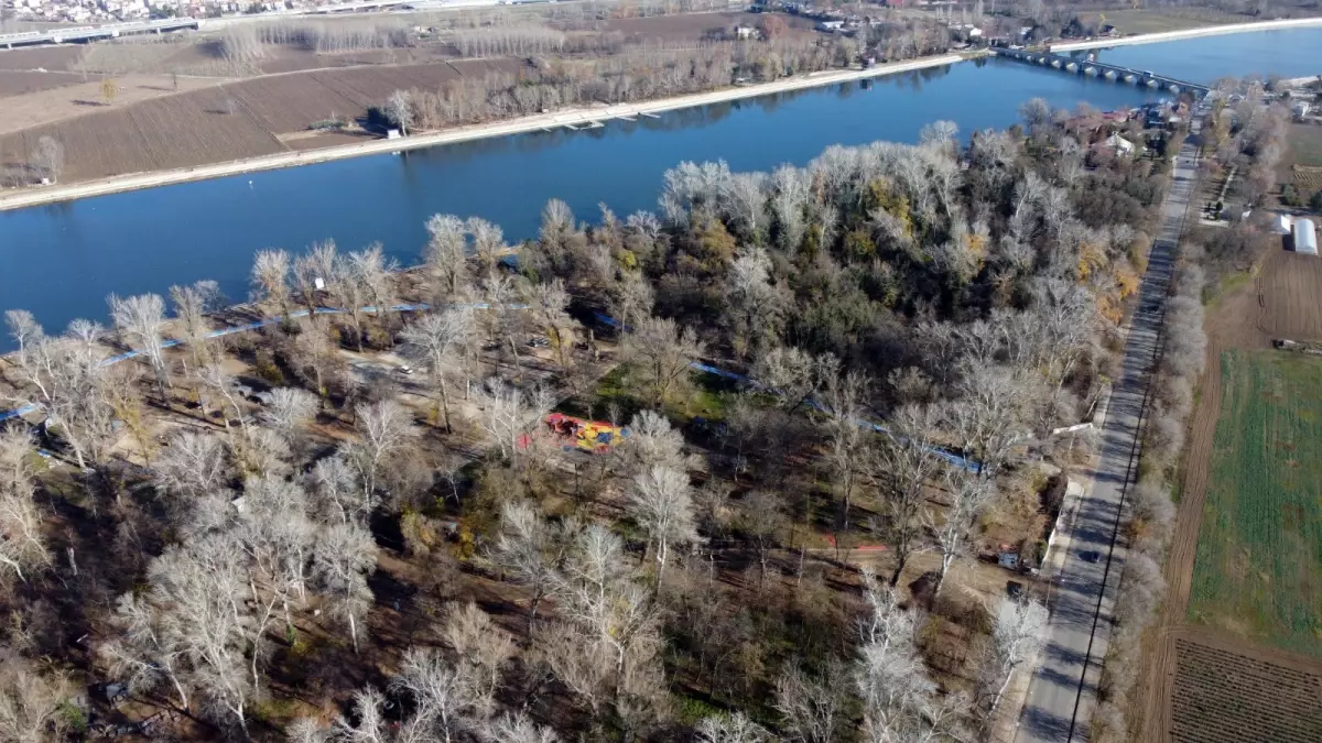 Edirne’de Söğütlük Millet Bahçesi tamamlandı, temizlik aşamasına geçildi
