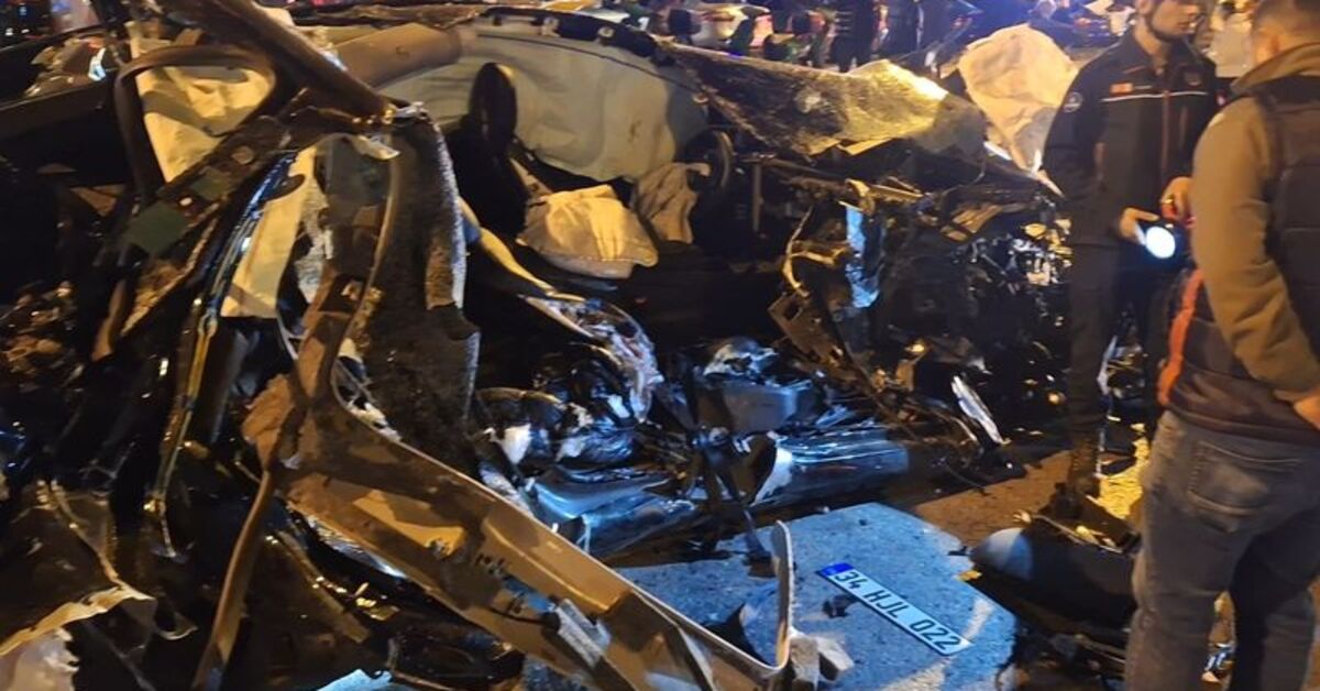 Maltepe’de otomobil İETT otobüsüne çarptı: 1 ölü, 1 yaralı