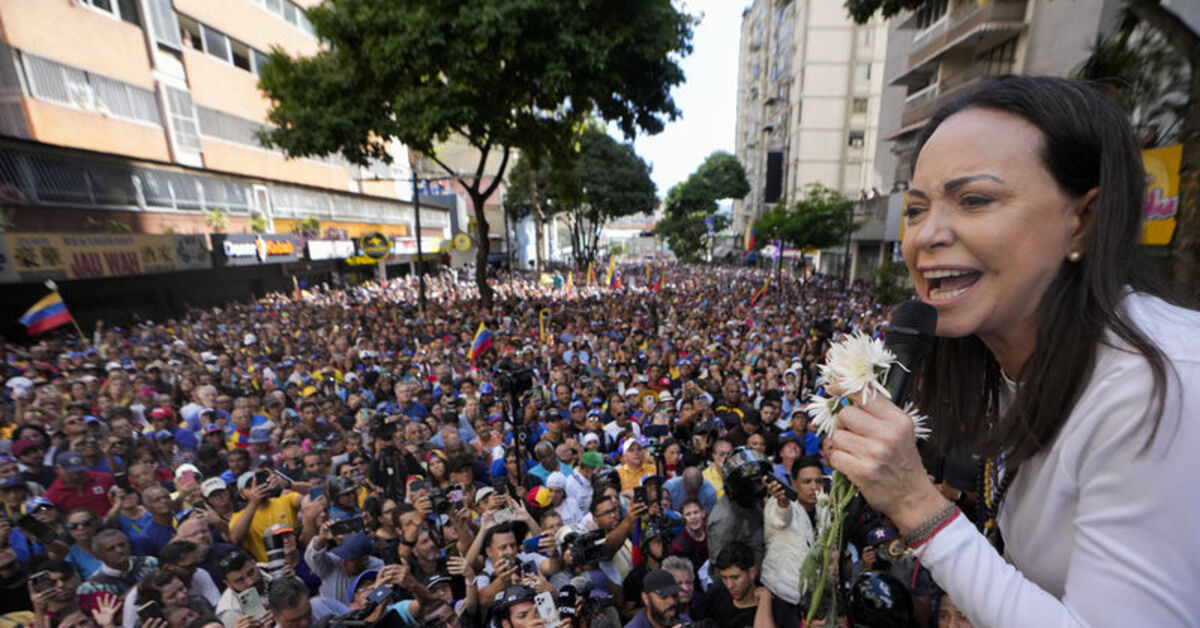 Venezuela’da muhalif lider Machado’dan Maduro’ya tehdit: “İktidardaki günleri sayılı”