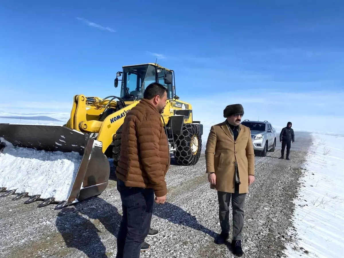 Kaymakam Akköz, Karla Mücadele Çalışmalarını İnceledi